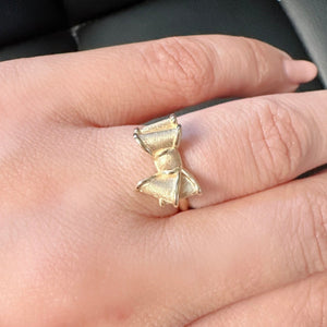 18K Gold Bow Charm Ring