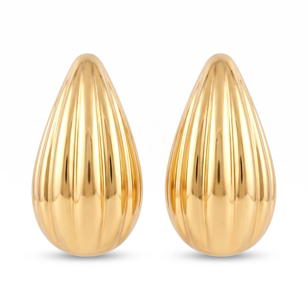 18K Yellow Gold Teardrop Stud Earring