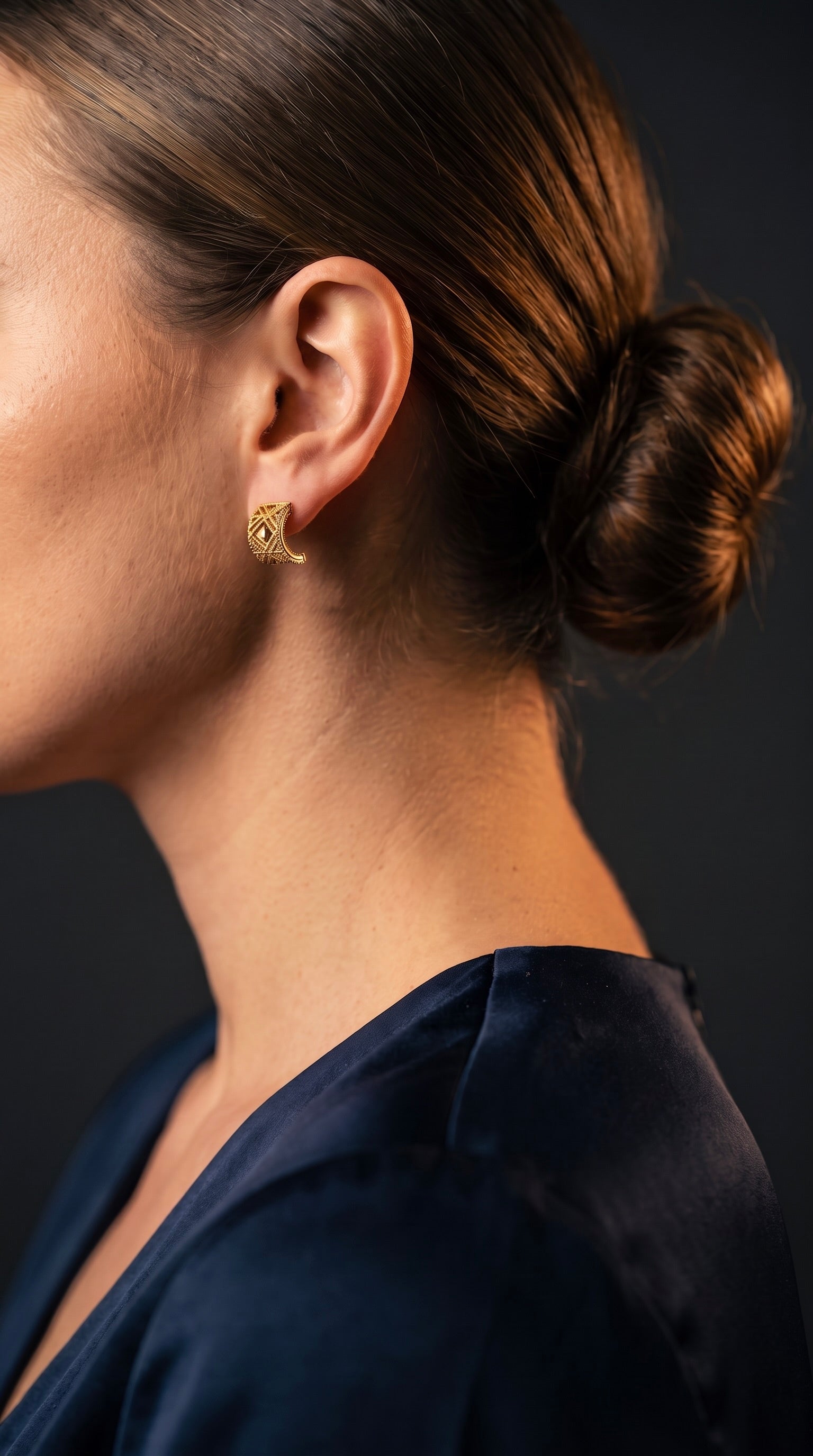 18K Yellow Gold Earring