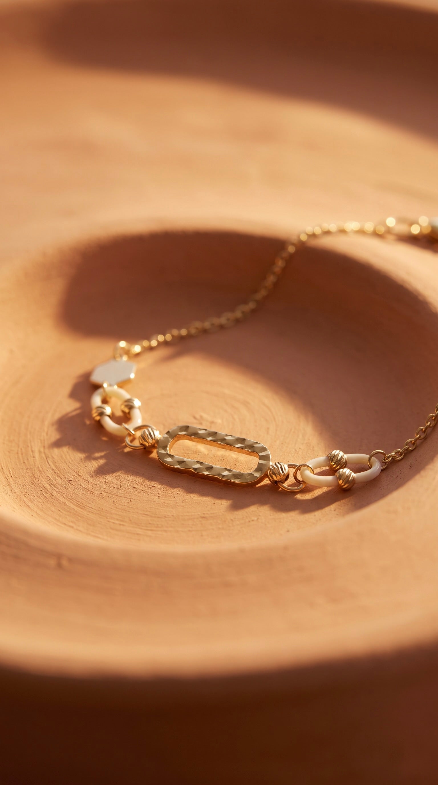 18K Yellow Gold White Enamel Chain Bracelet