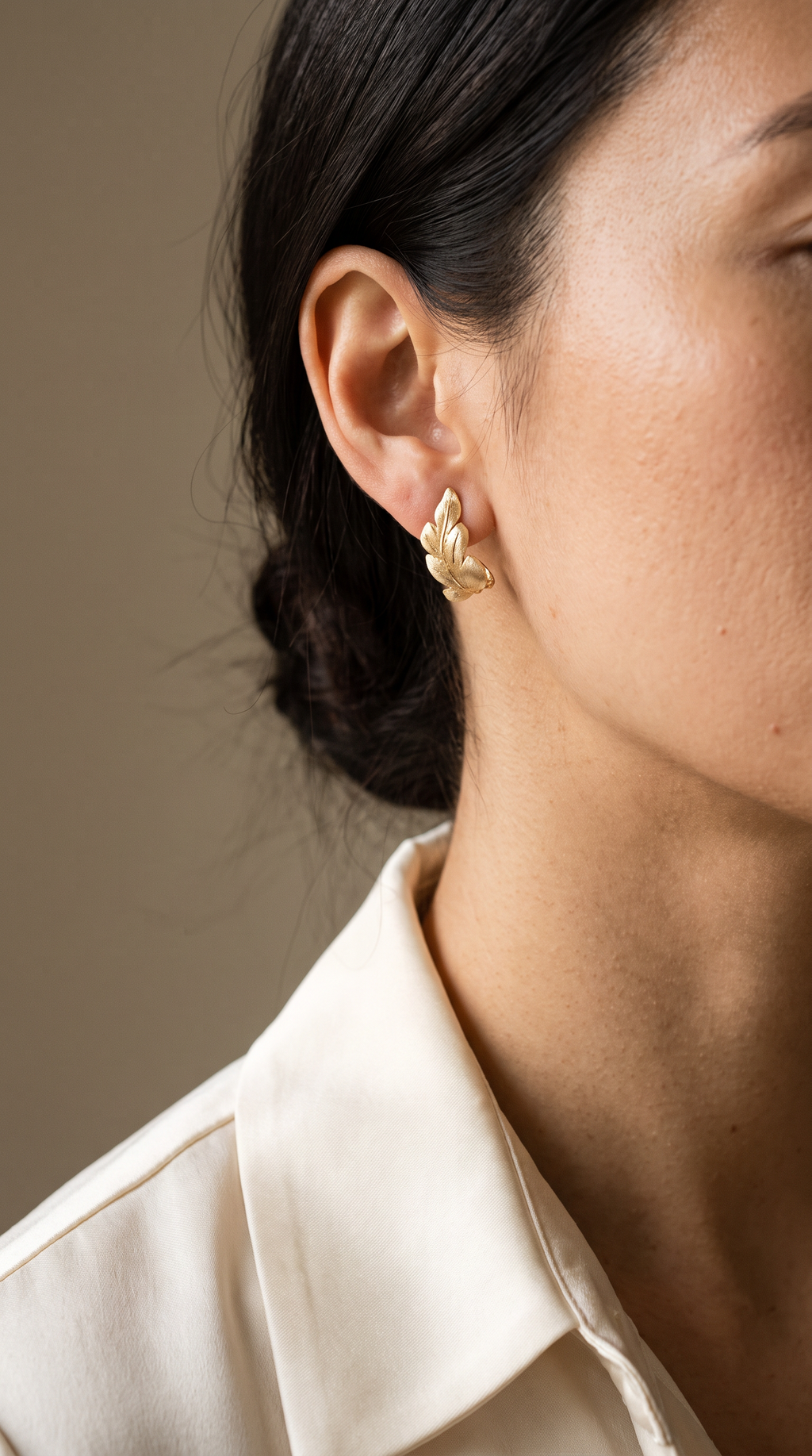 18K Yellow Gold Leaf Stud Earring