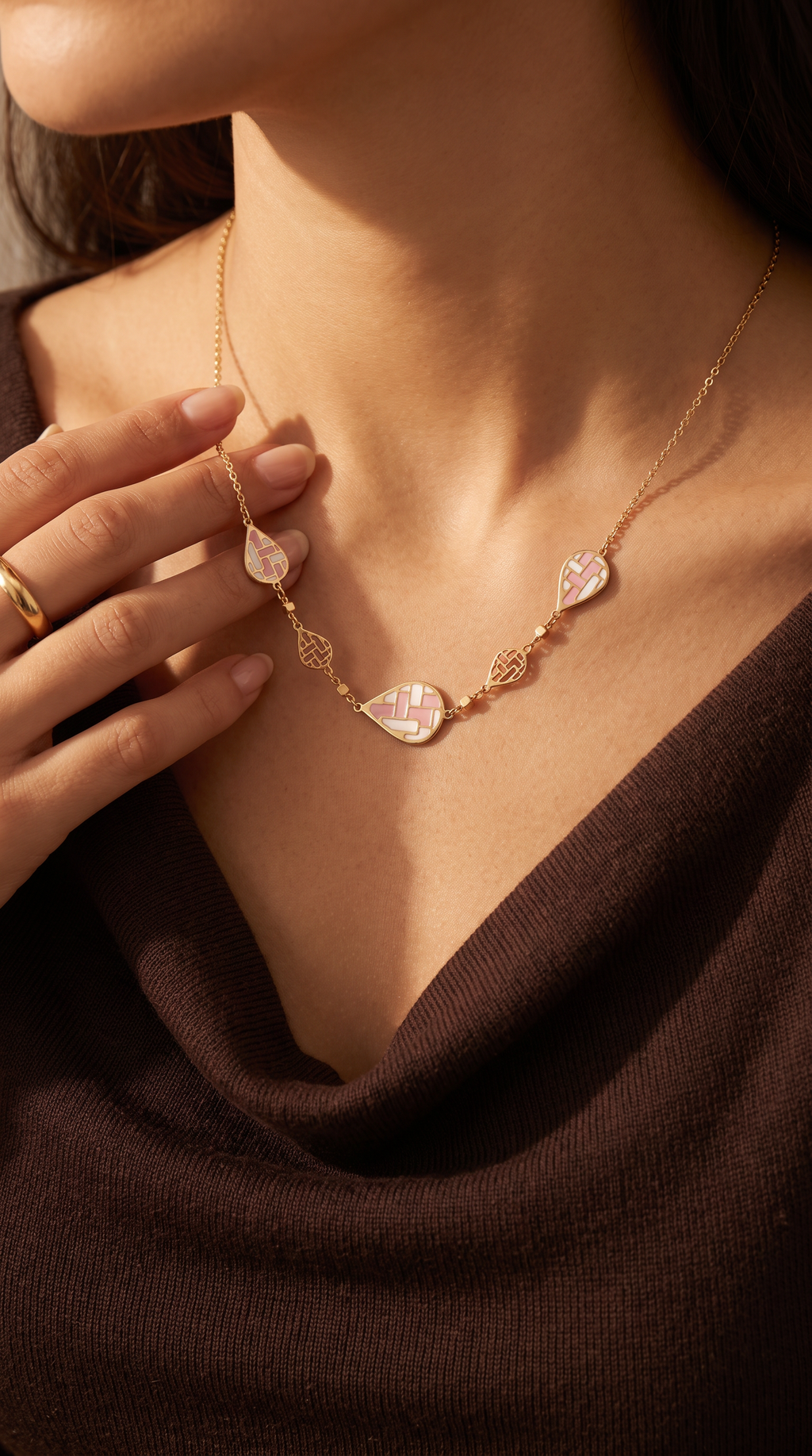 18K Yellow Gold White & Pink Enamel Teardrop Chain Necklace
