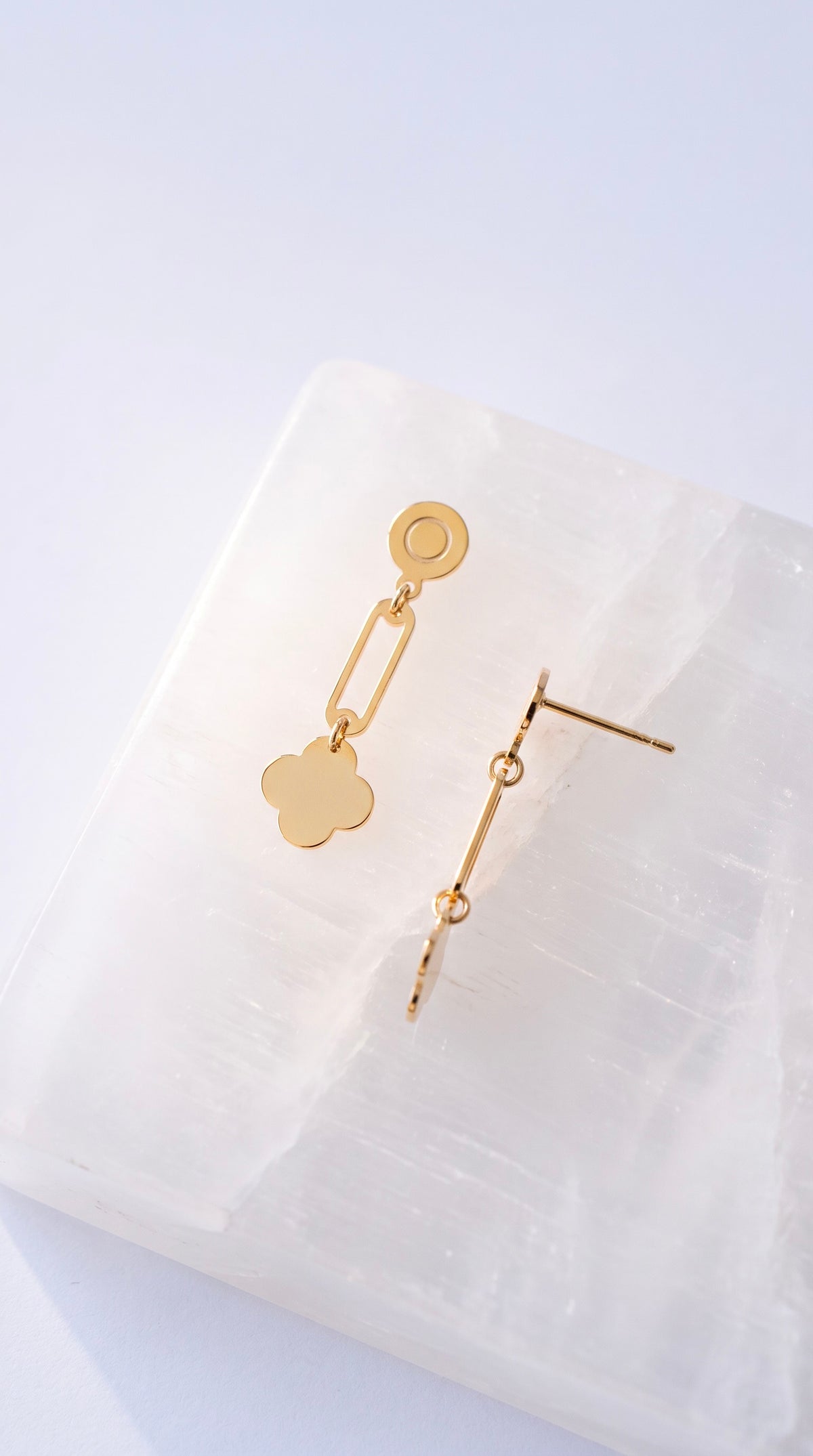 18K Yellow Gold Clover Drop Earring