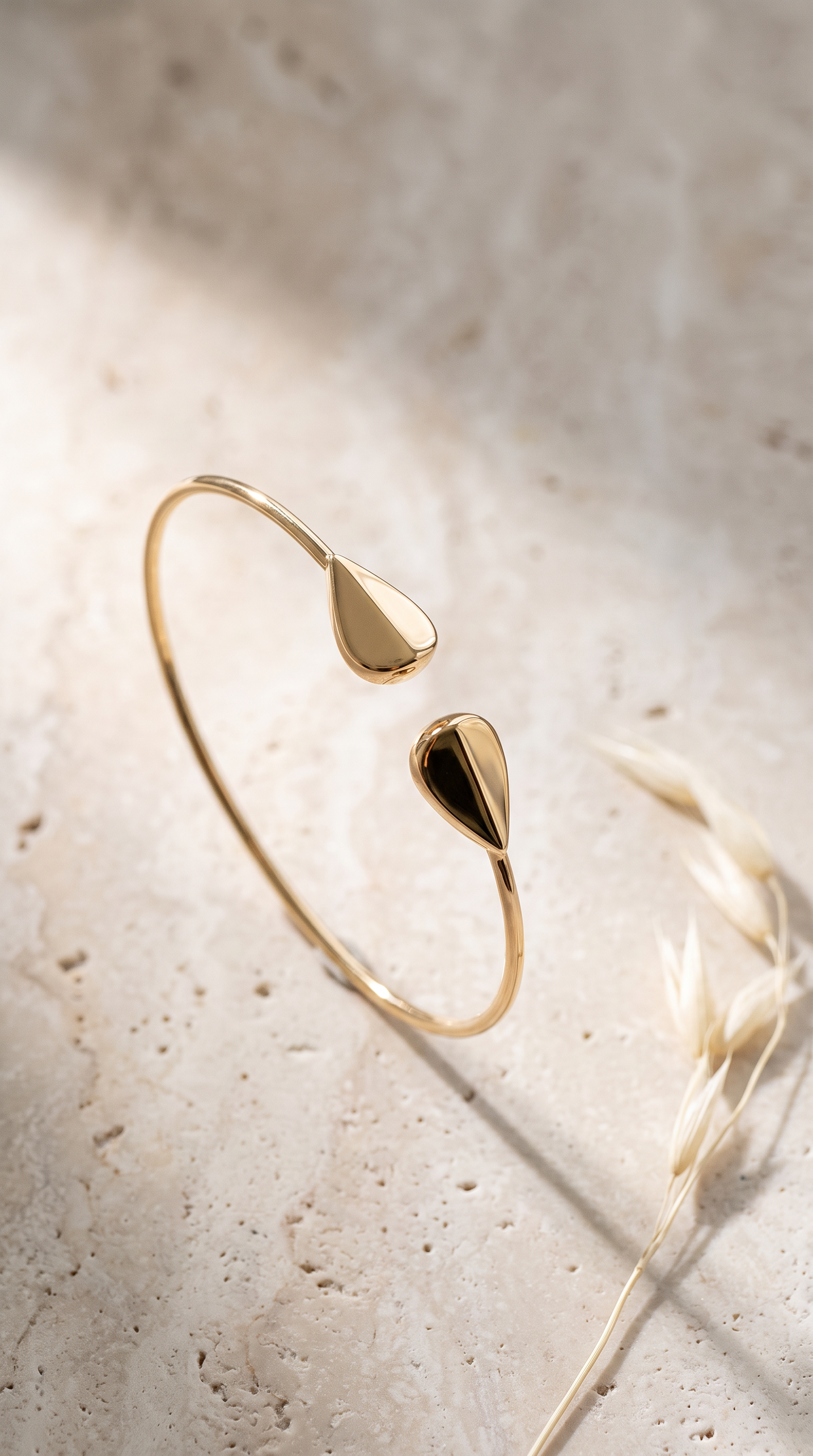 18K Yellow Gold Teardrop Cuff Bracelet