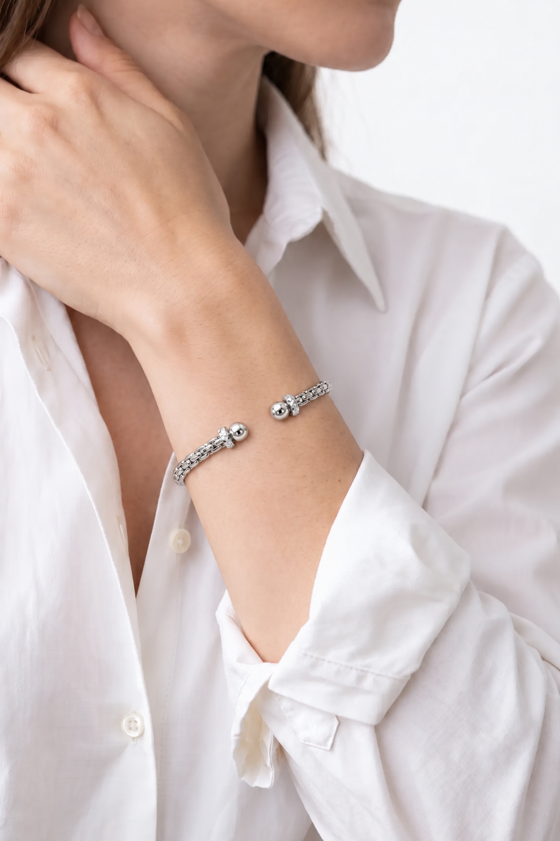 18K White Gold Cuff Bracelet