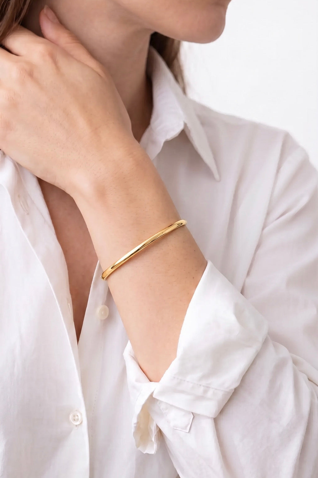 18K Yellow Gold Bangle Bracelet