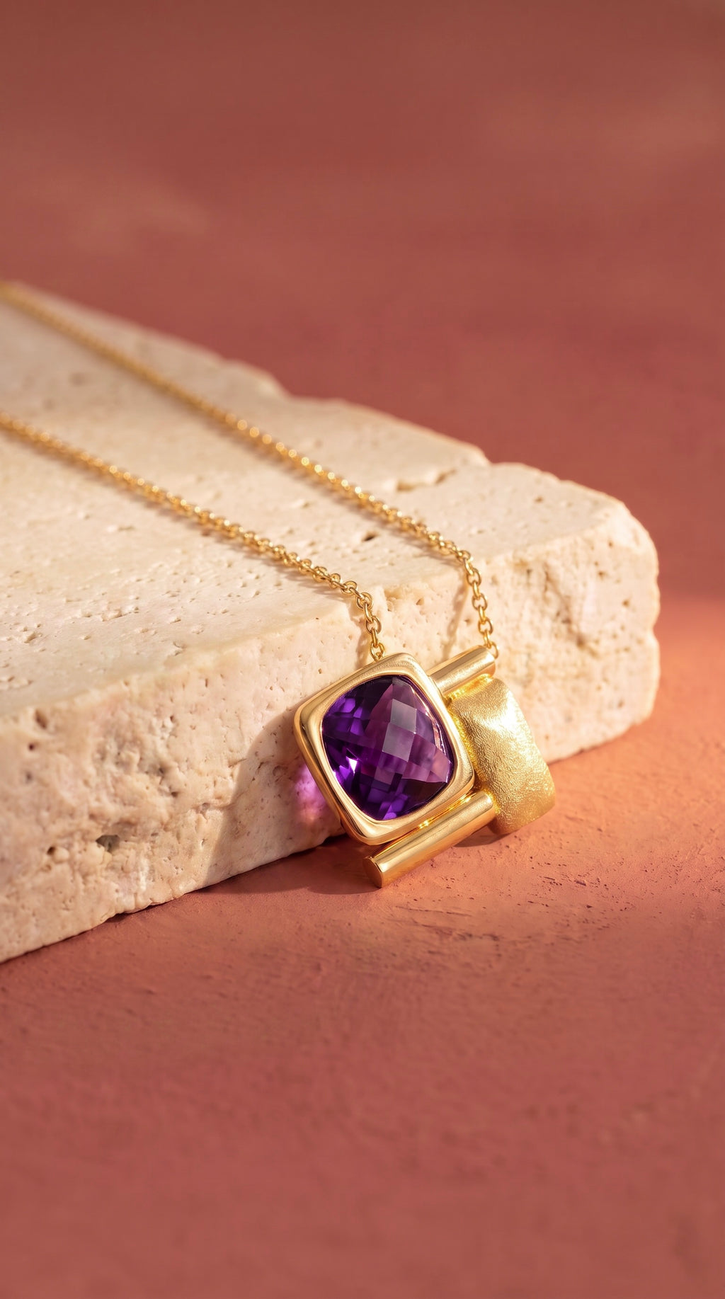 18K Yellow Gold Amethyst Chain Necklace