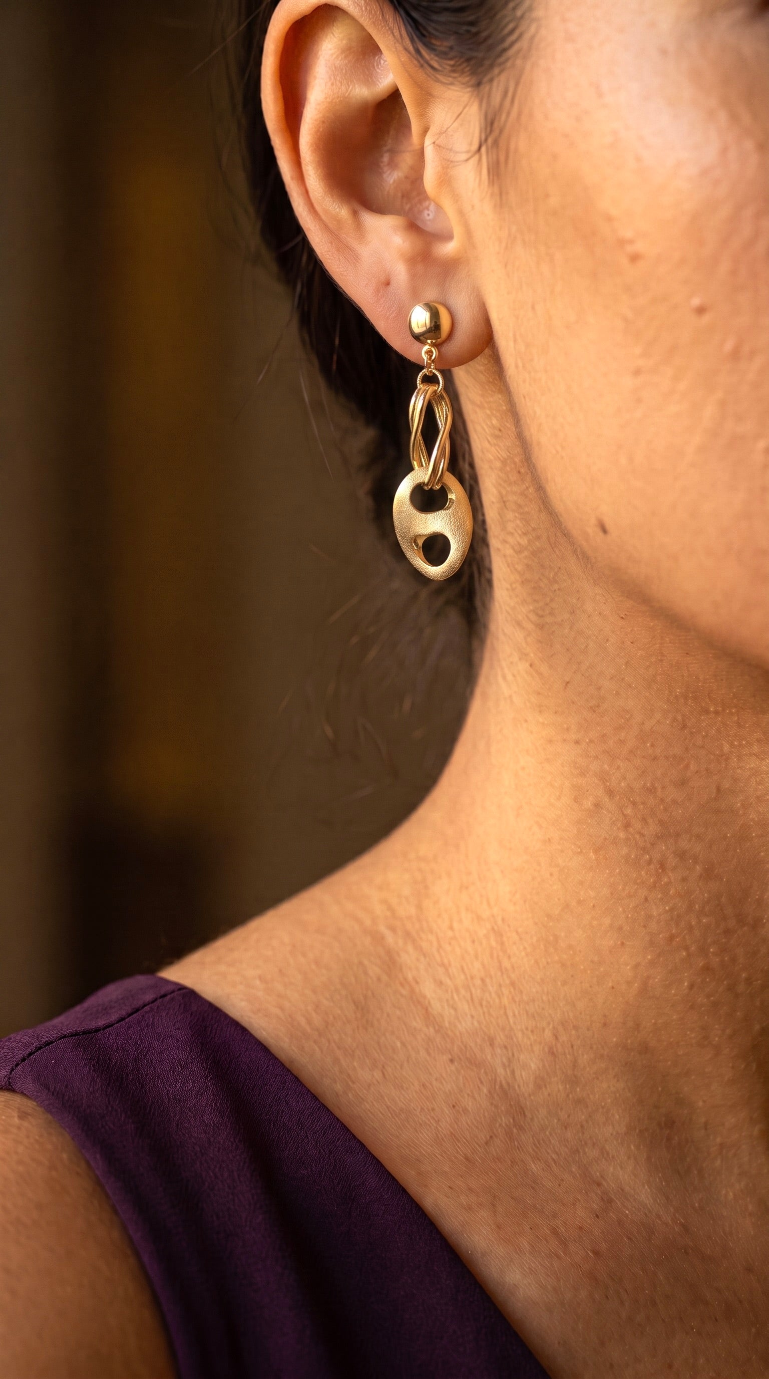 18K Yellow Gold Dangle Earring