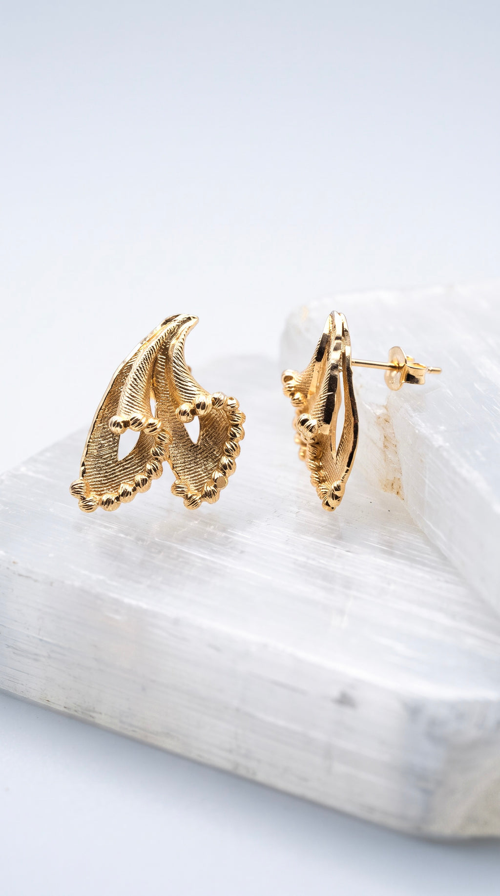 18K Yellow Gold Beaded Stud Earring