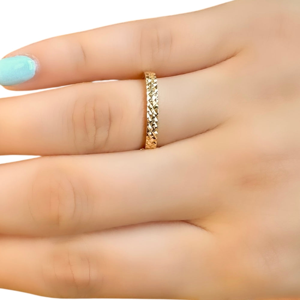18K Gold Charm Ring Size 7.5