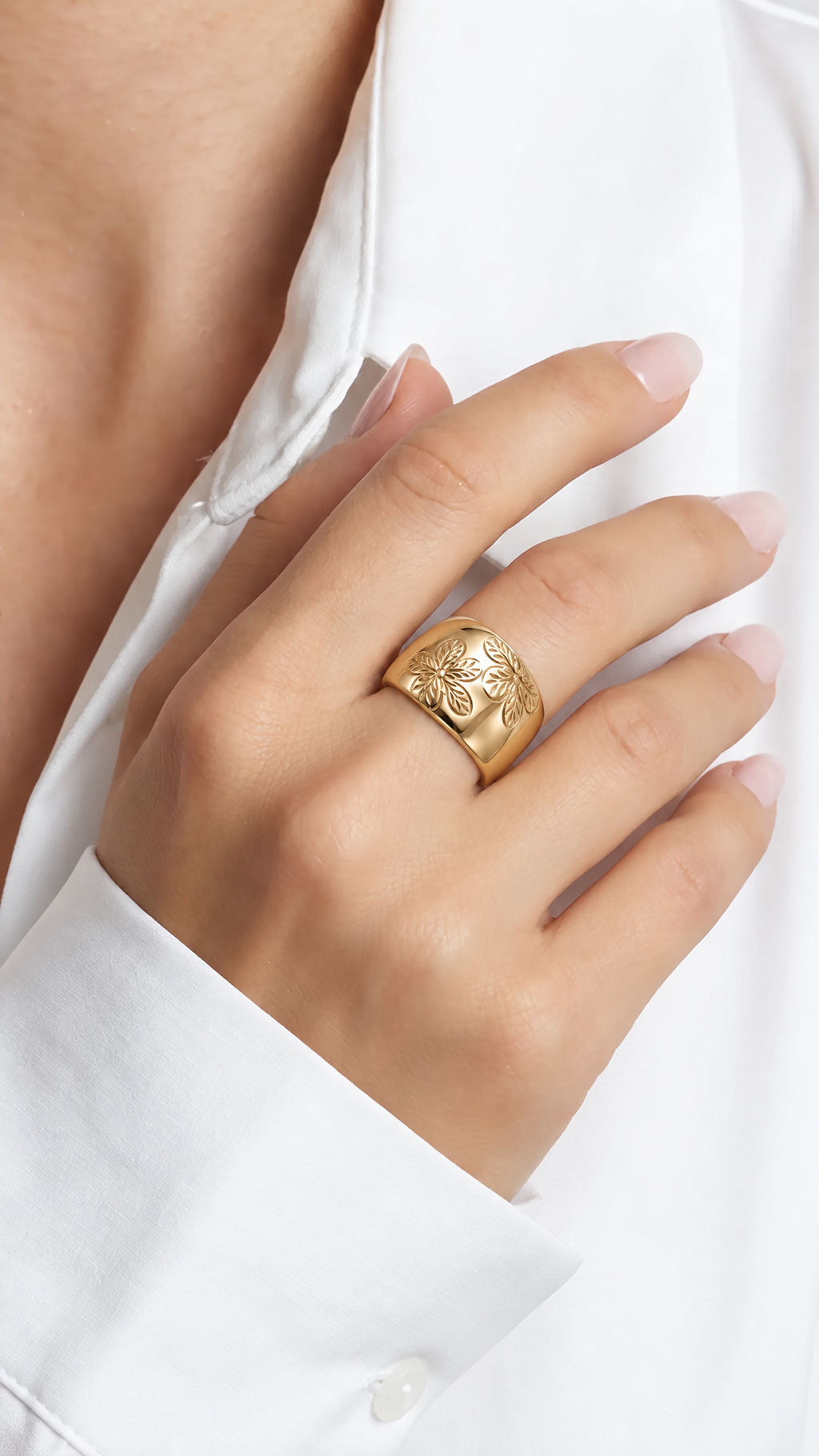 18K Yellow Gold Ring