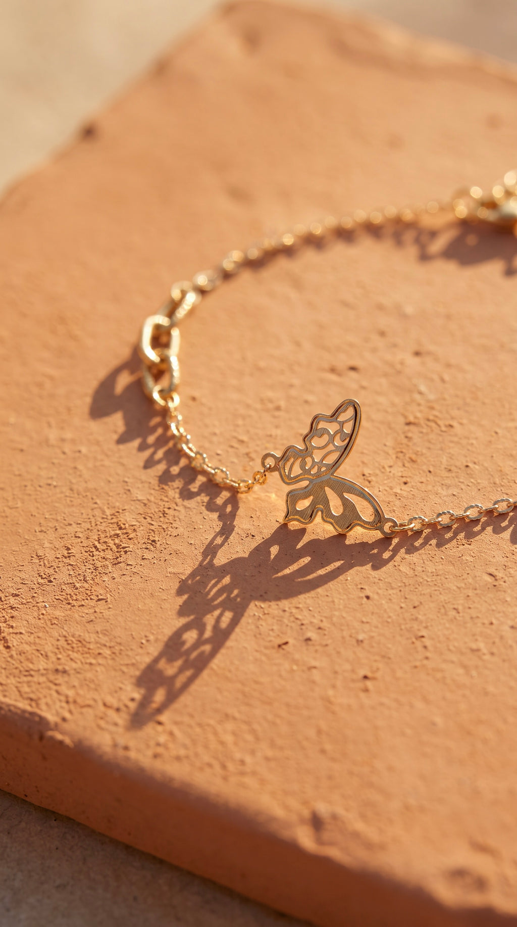 18K Yellow Gold Butterfly Chain Bracelet