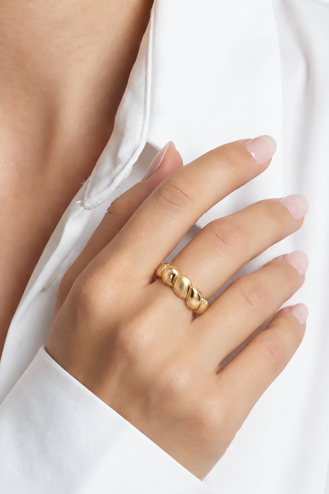 18K Yellow Gold Ring