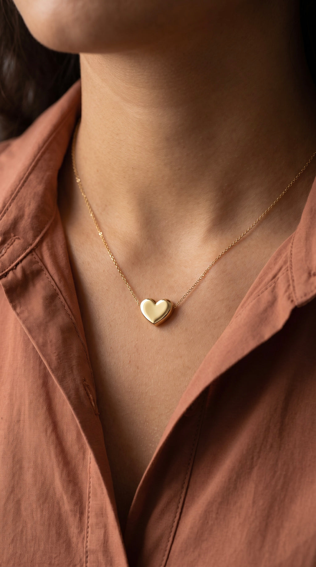 18K Yellow Gold Heart Chain Necklace