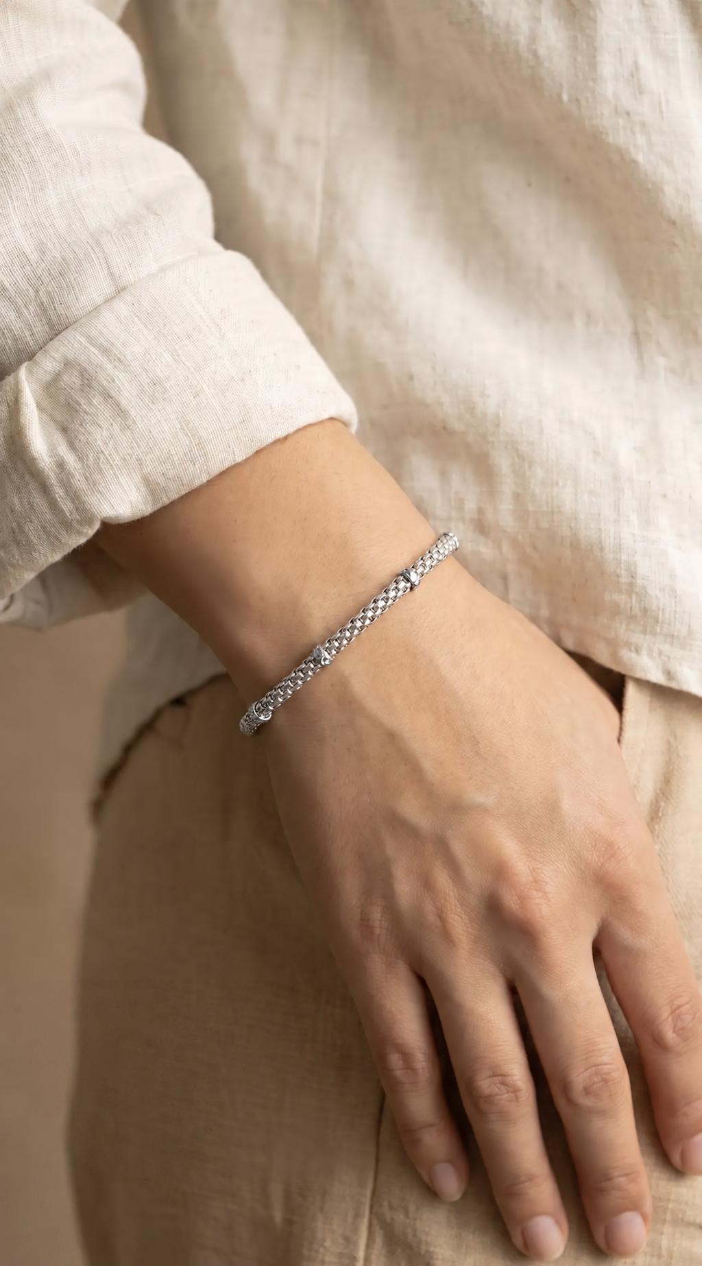 18K Gold Bangle Bracelet