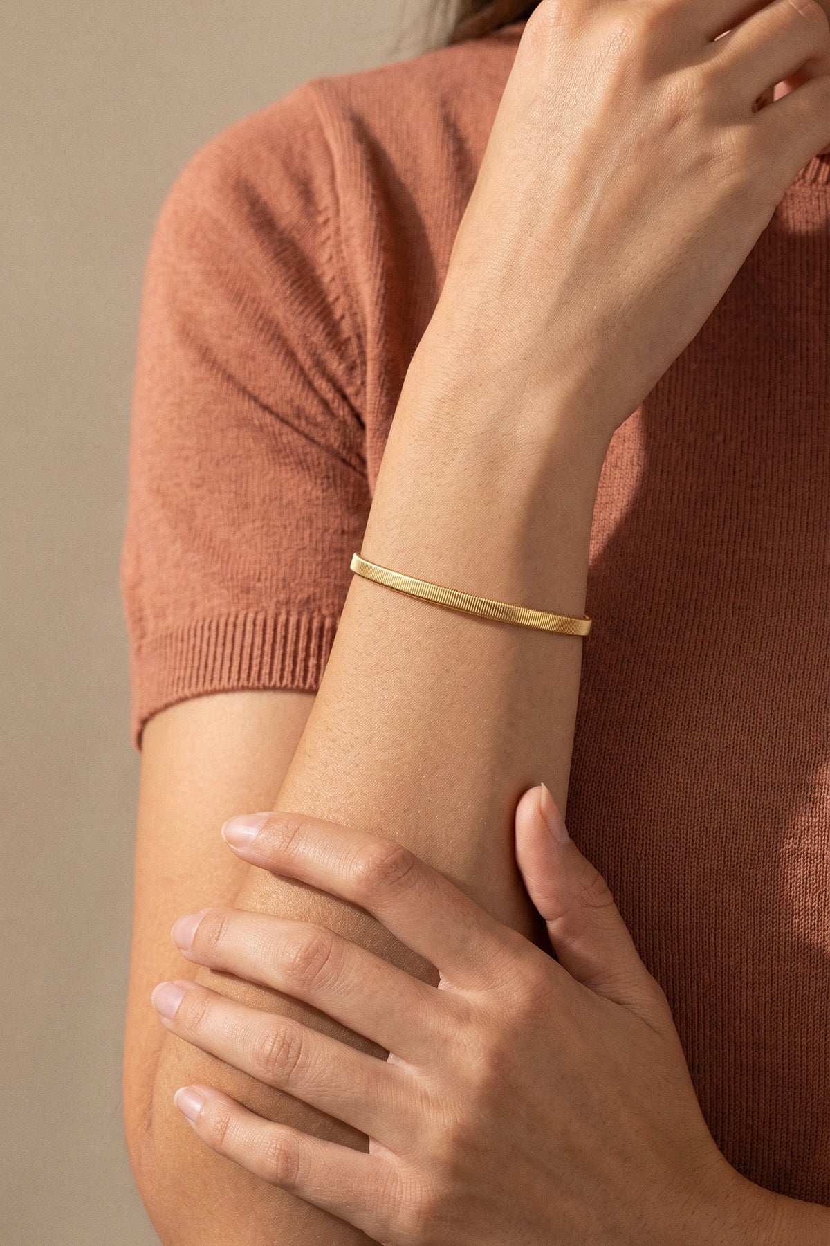 18K Yellow Gold Bangle Bracelet