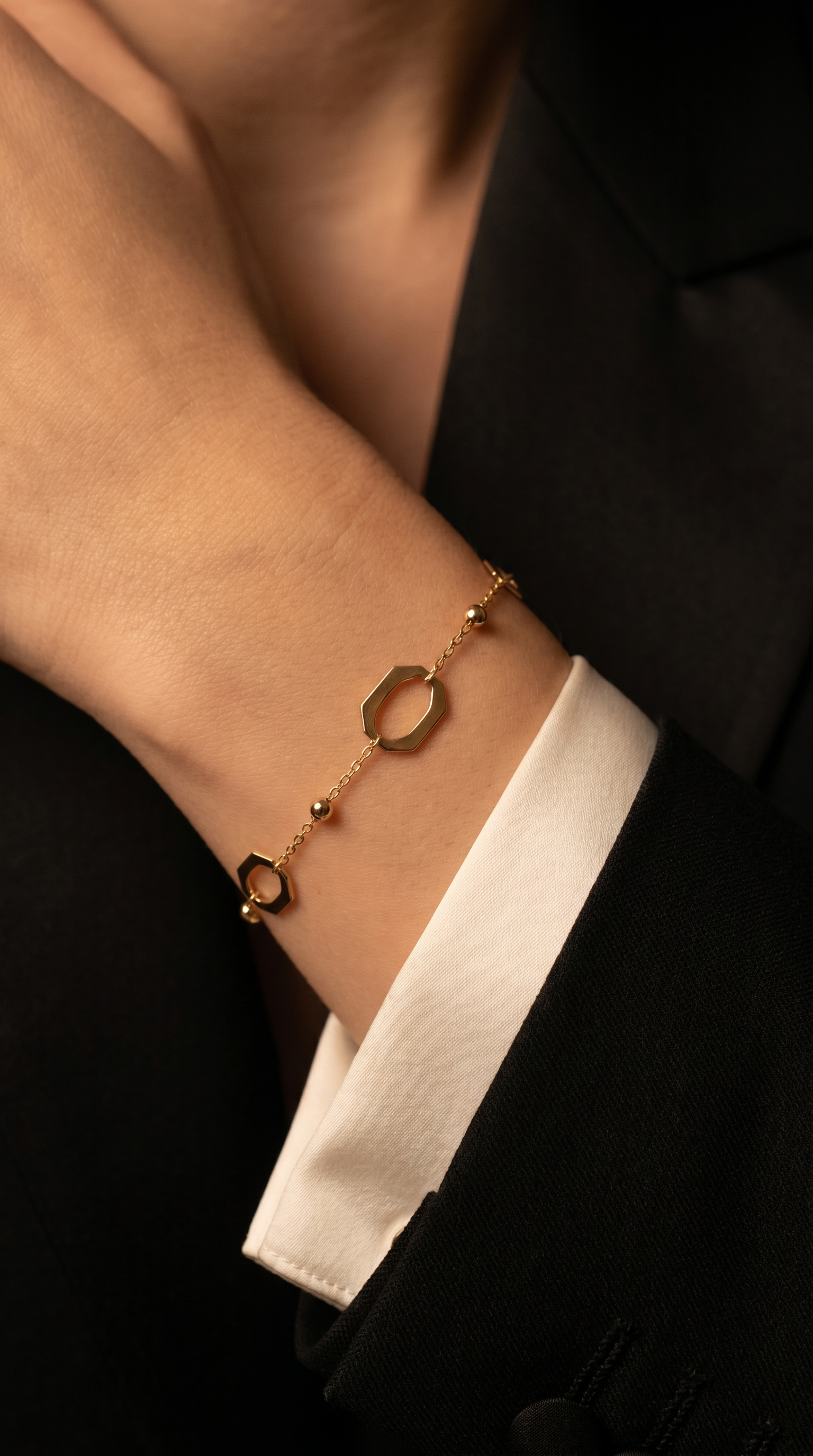18K Yellow Gold Hexagon Chain Bracelet