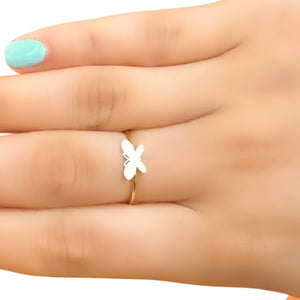 18K Gold Butterfly Charm Ring Size 7.5