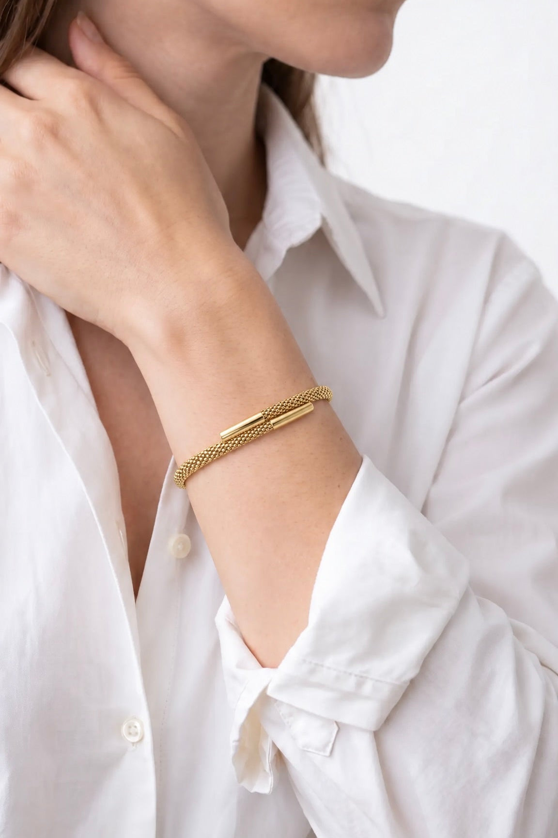 18K Gold Bangle Bracelet