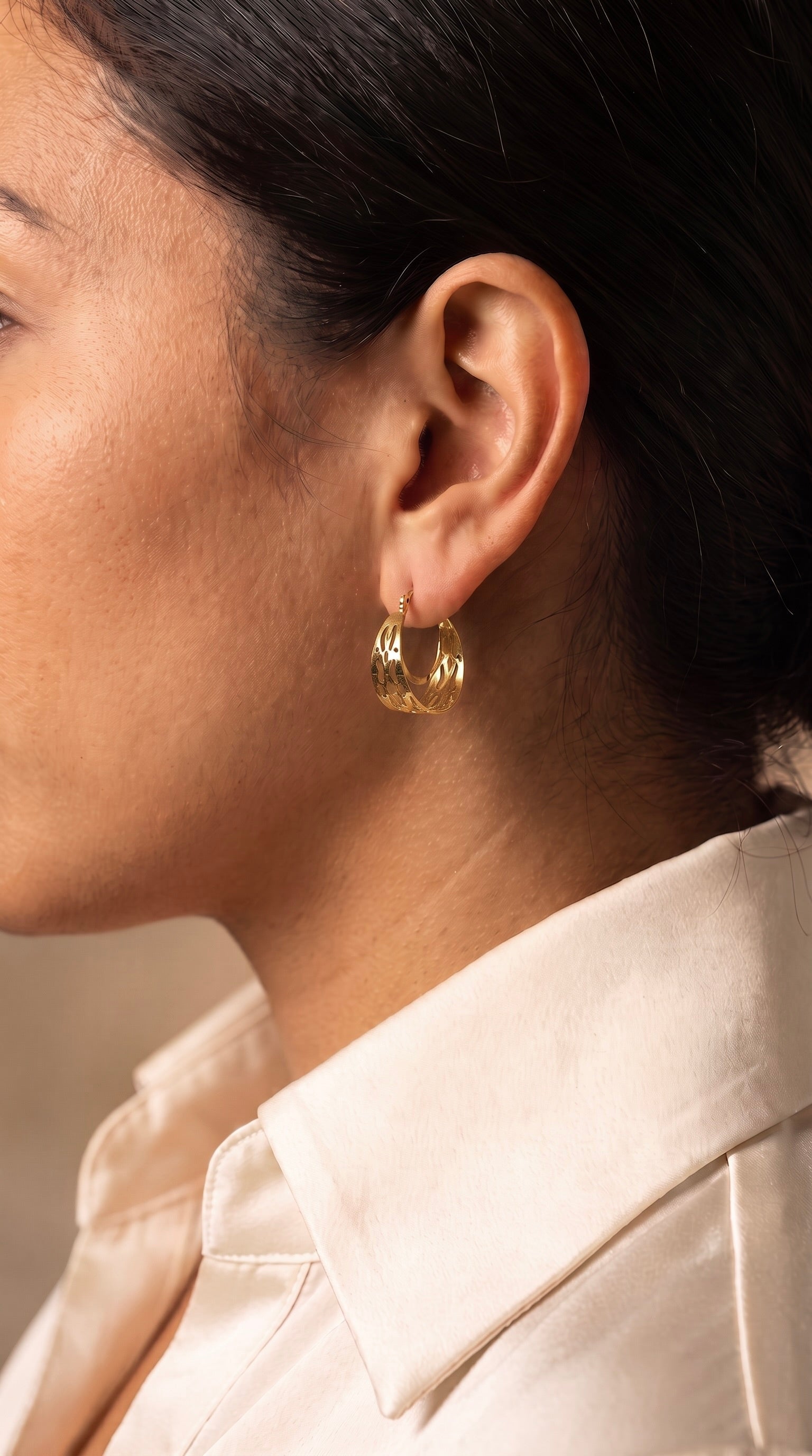 18K Yellow Gold Circle Hoop Earring