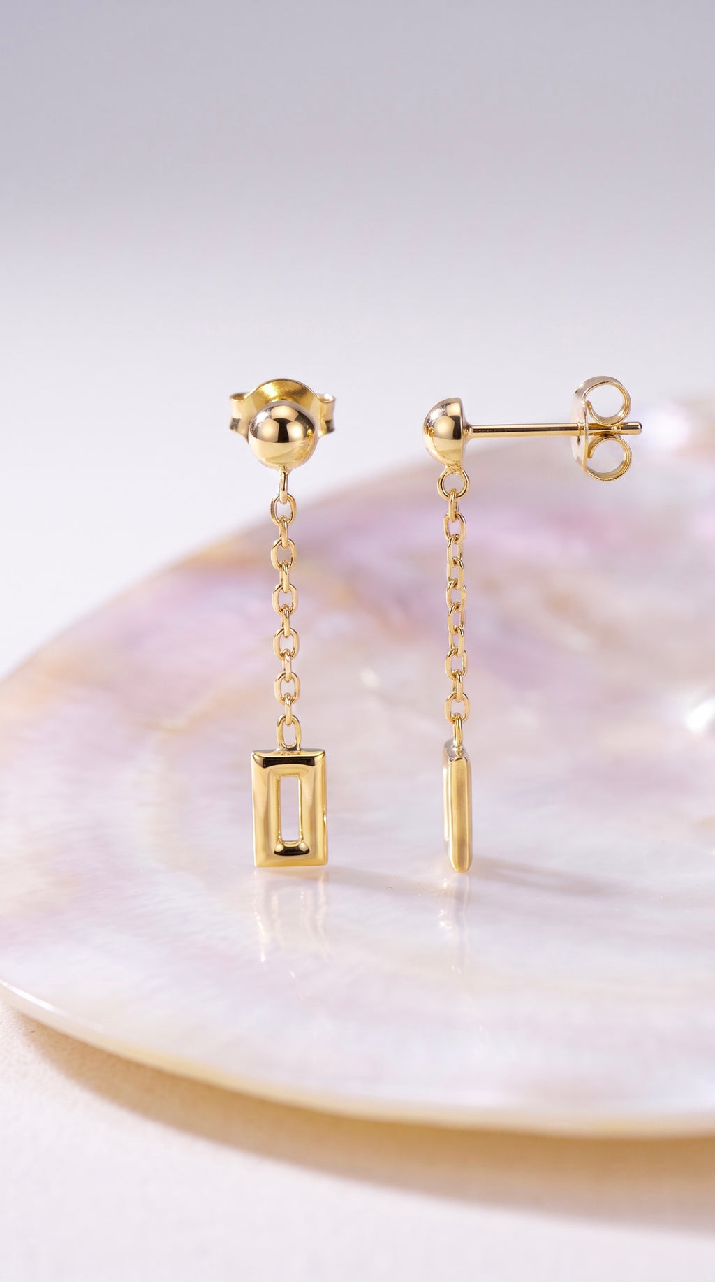 18K Yellow Gold Rectangle Dangle Earrings