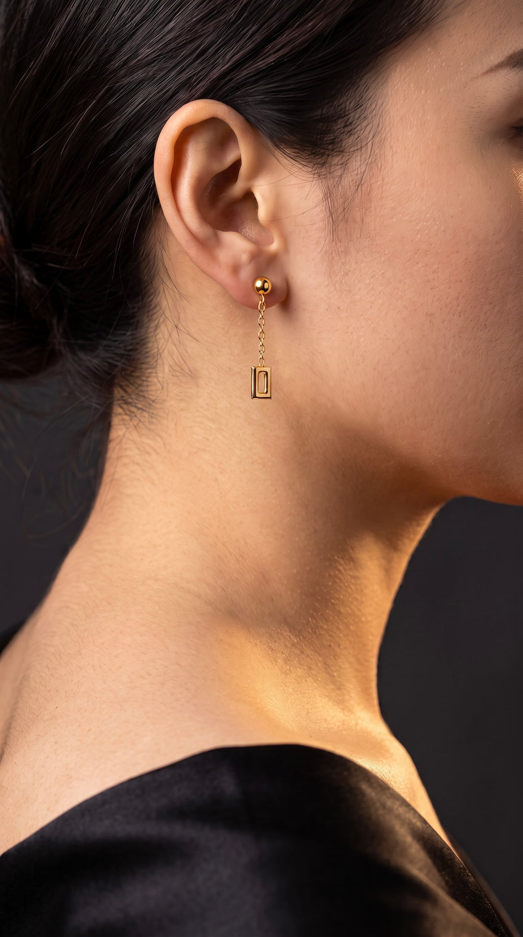 18K Yellow Gold Rectangle Dangle Earrings