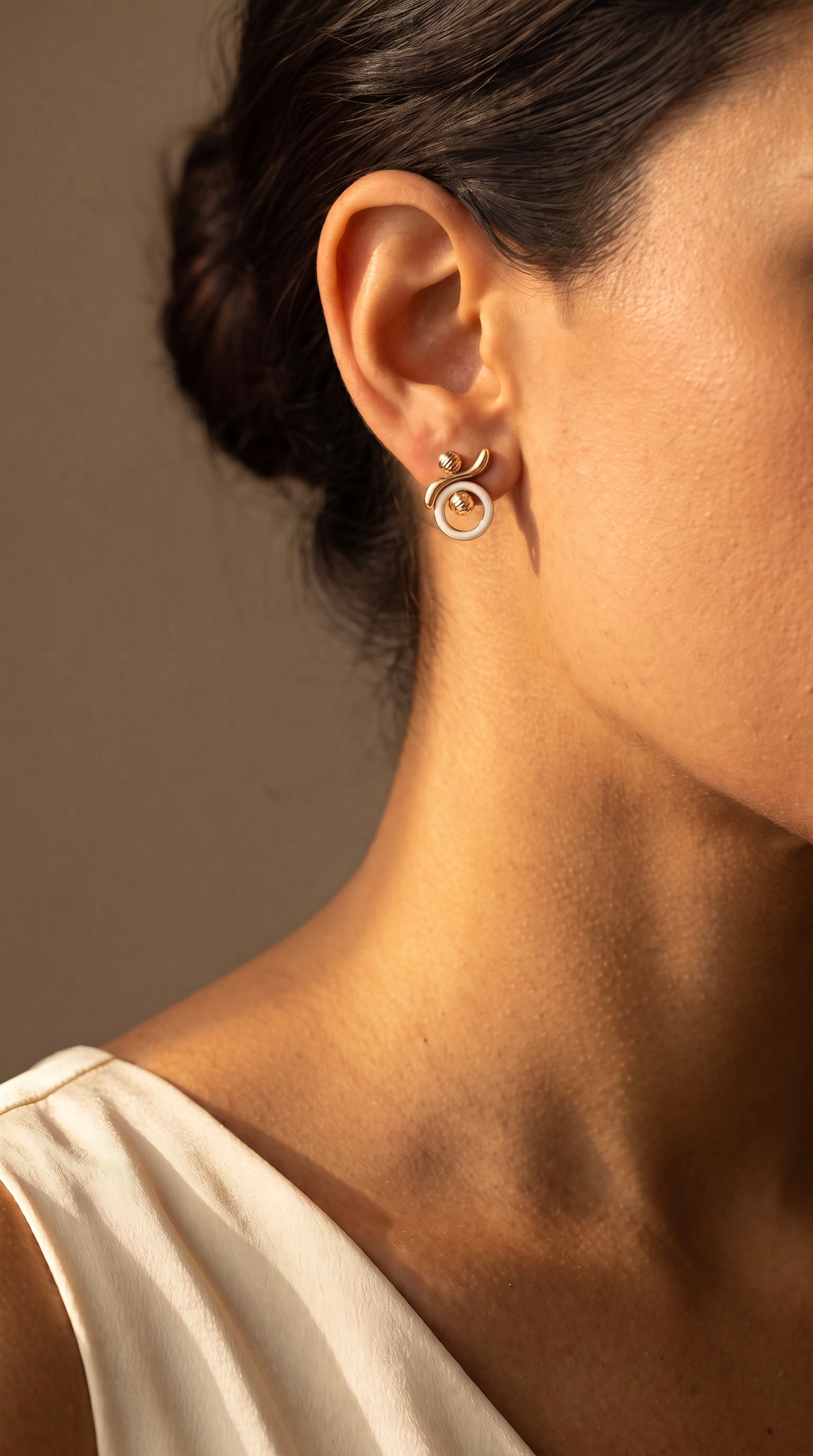 18K Yellow Gold White Enamel Stud Earring