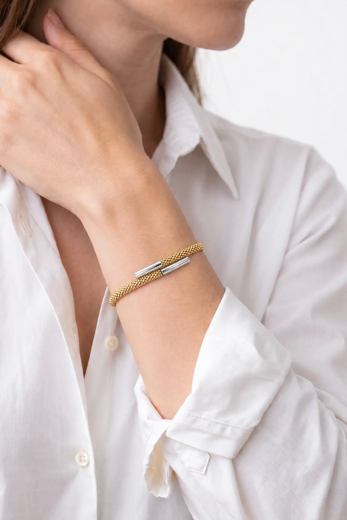 18K Gold Bangle Bracelet