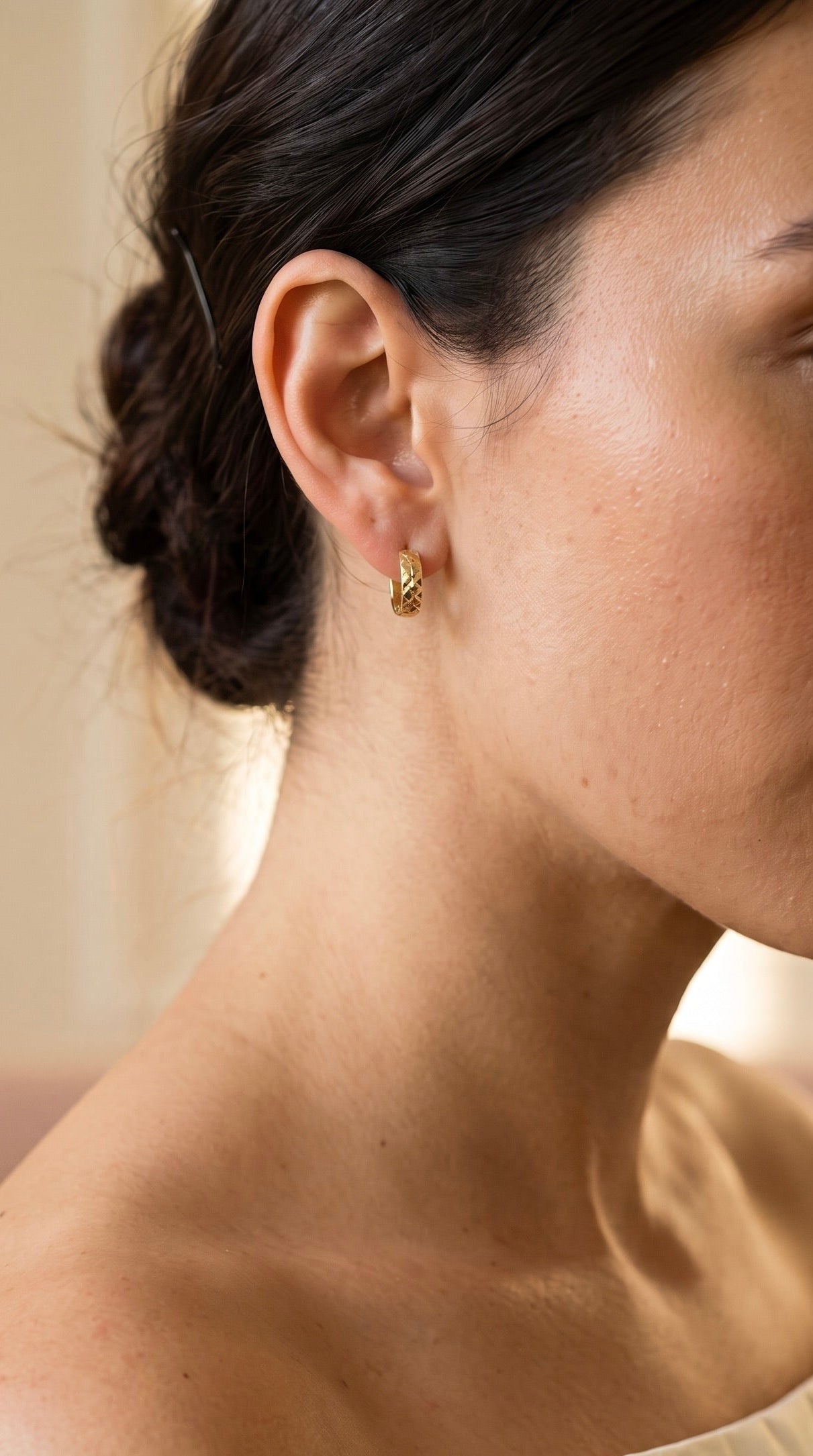 18K Yellow Gold Circle Hoop Earring