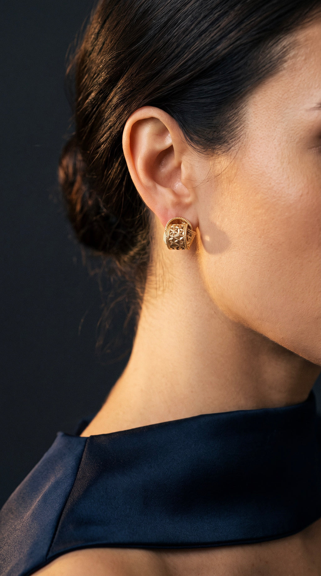 18K Yellow Gold Stud Earring