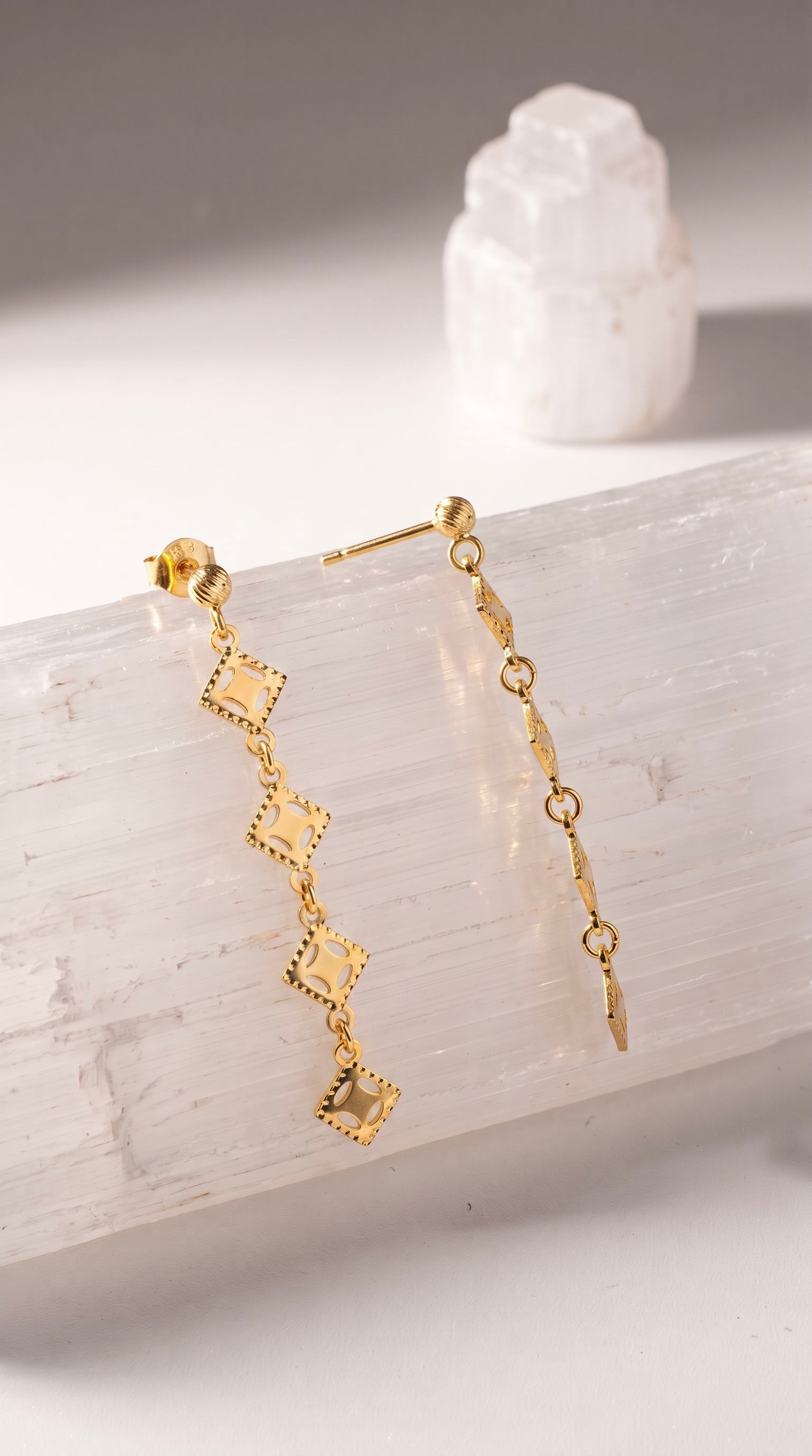 18K Yellow Gold Dangle Earrings