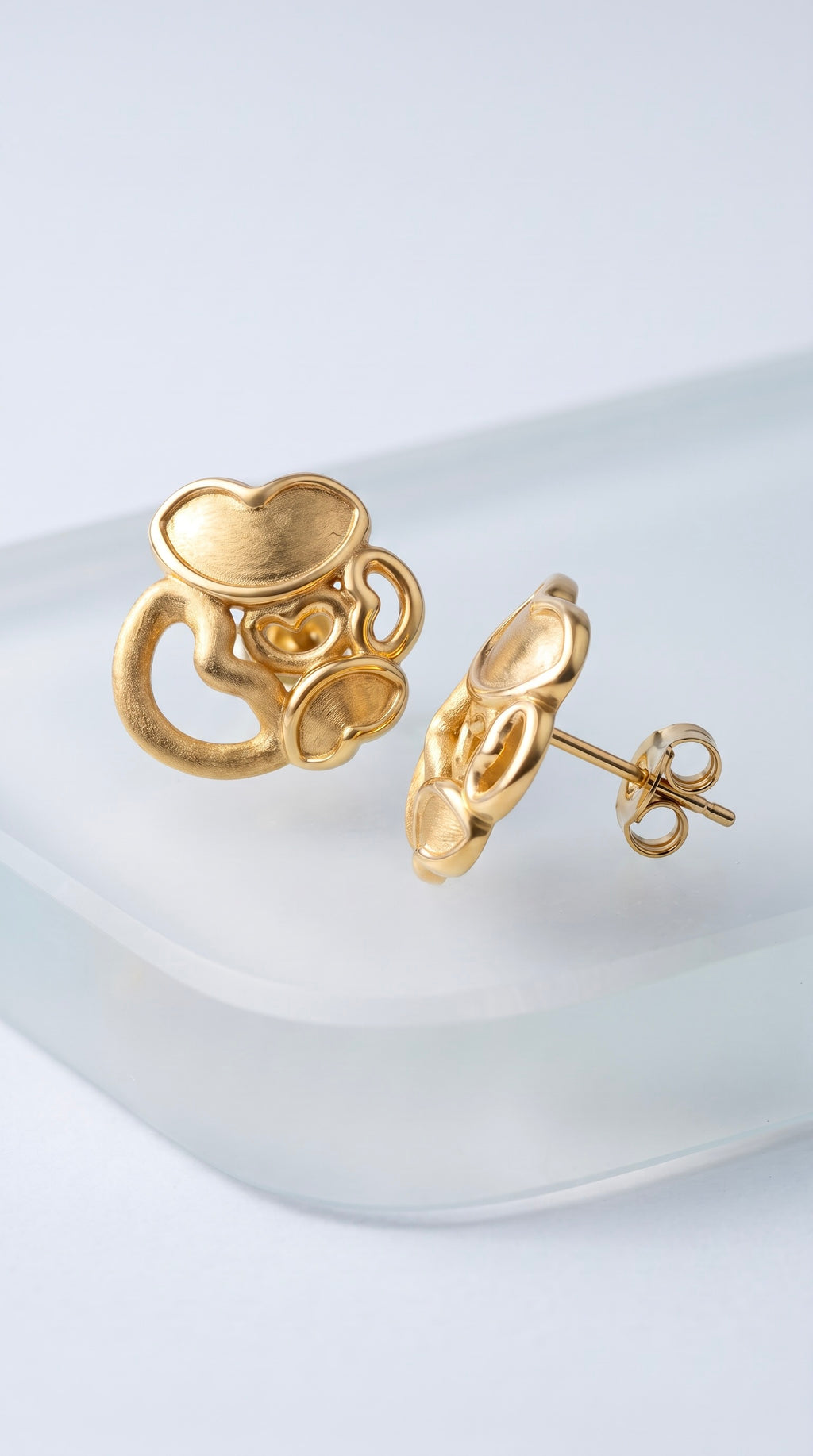 18K Yellow Gold Stud Earring