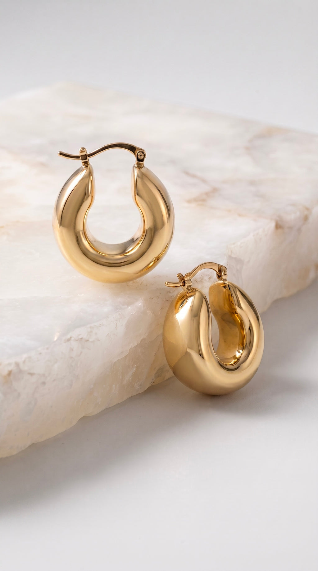 18K Yellow Gold Hoop Earring