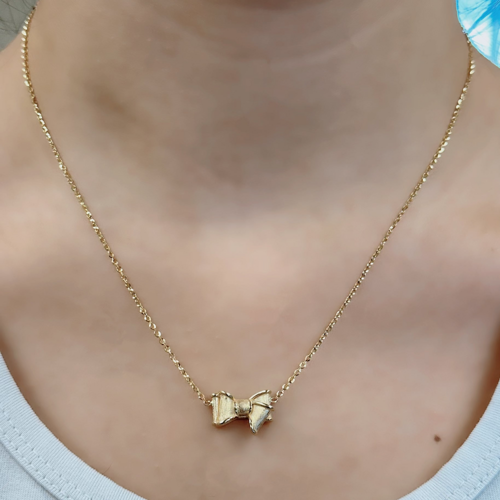 18K Gold Bow Charm Chain Necklace