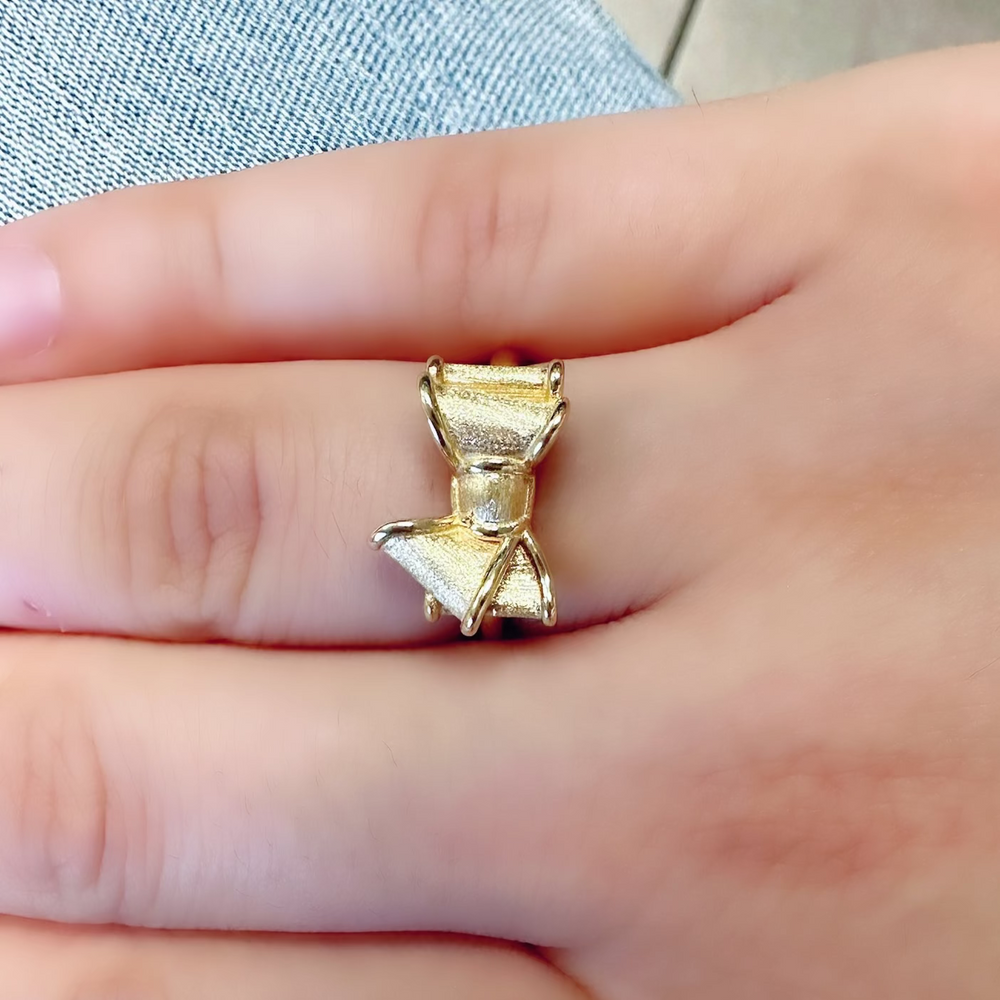 18K Gold Bow Charm Ring
