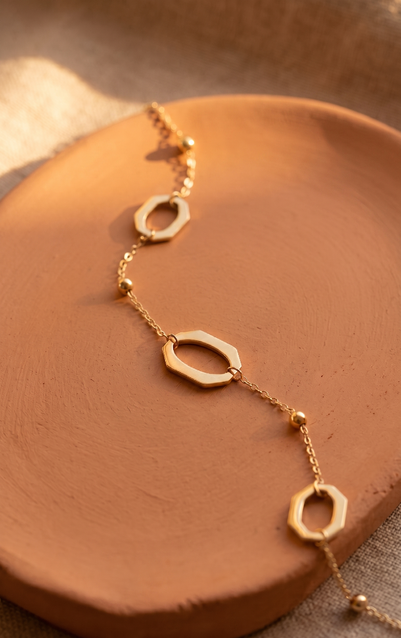 18K Yellow Gold Hexagon Chain Bracelet