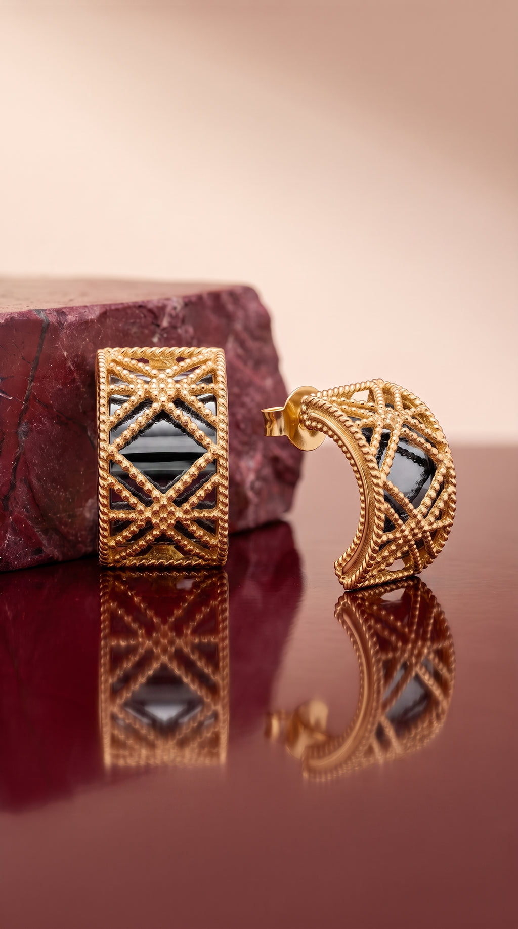 18K Yellow Gold Black Rhodium Earring