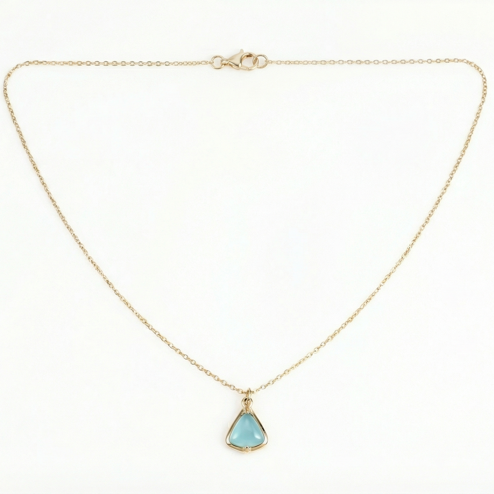 18K Yellow Gold Blue Chalcedony Chain Necklace