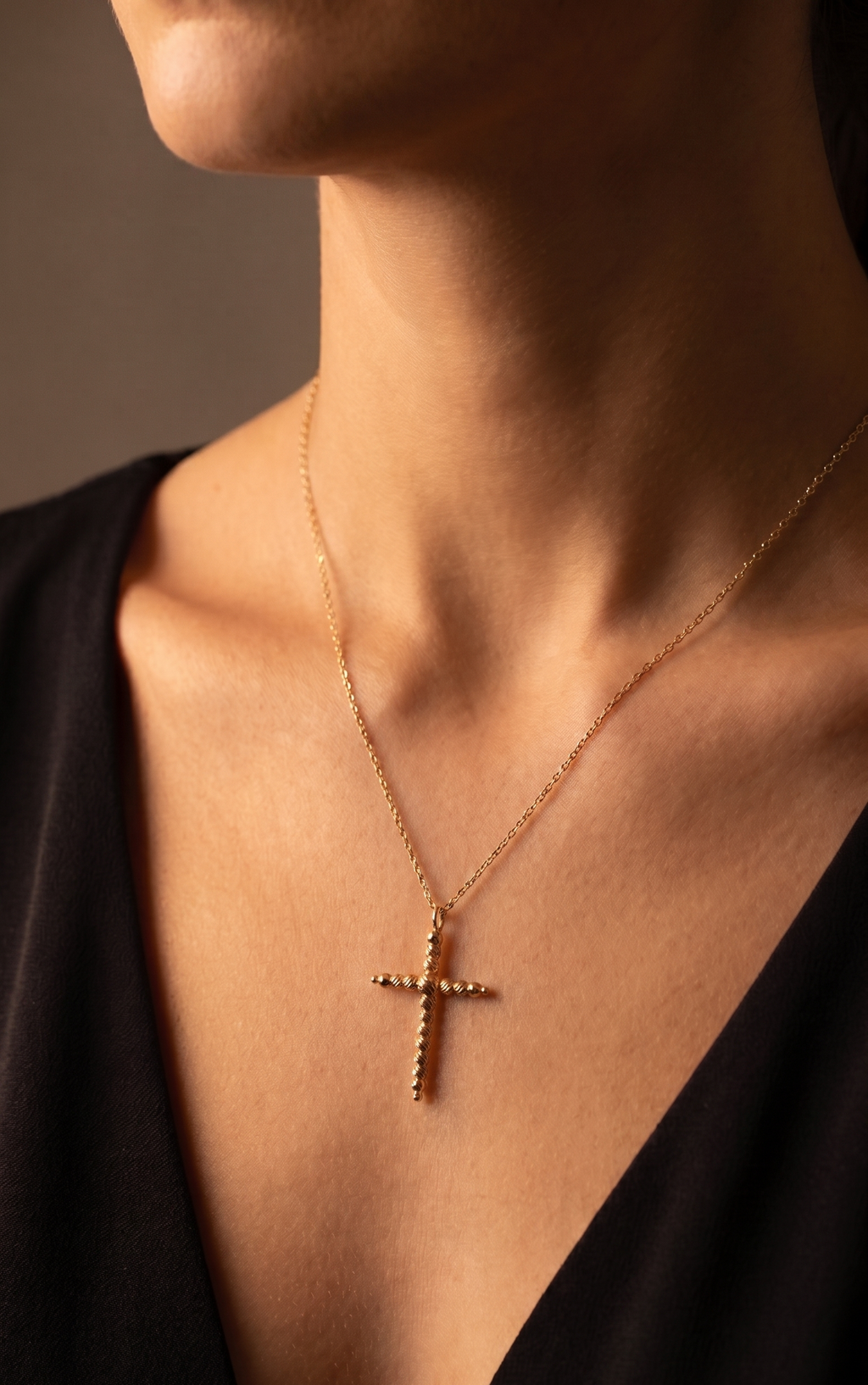 18K Yellow Gold Cross Necklace