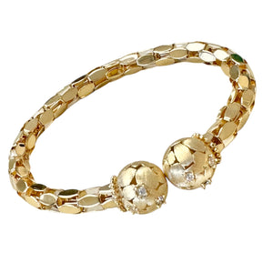 18K Gold Bangle Bracelet