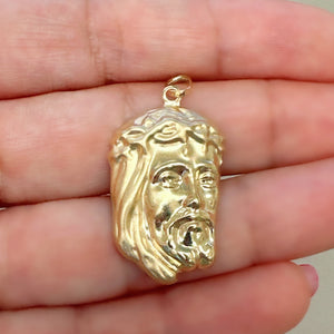 18K Gold Pendant  Jesus Face