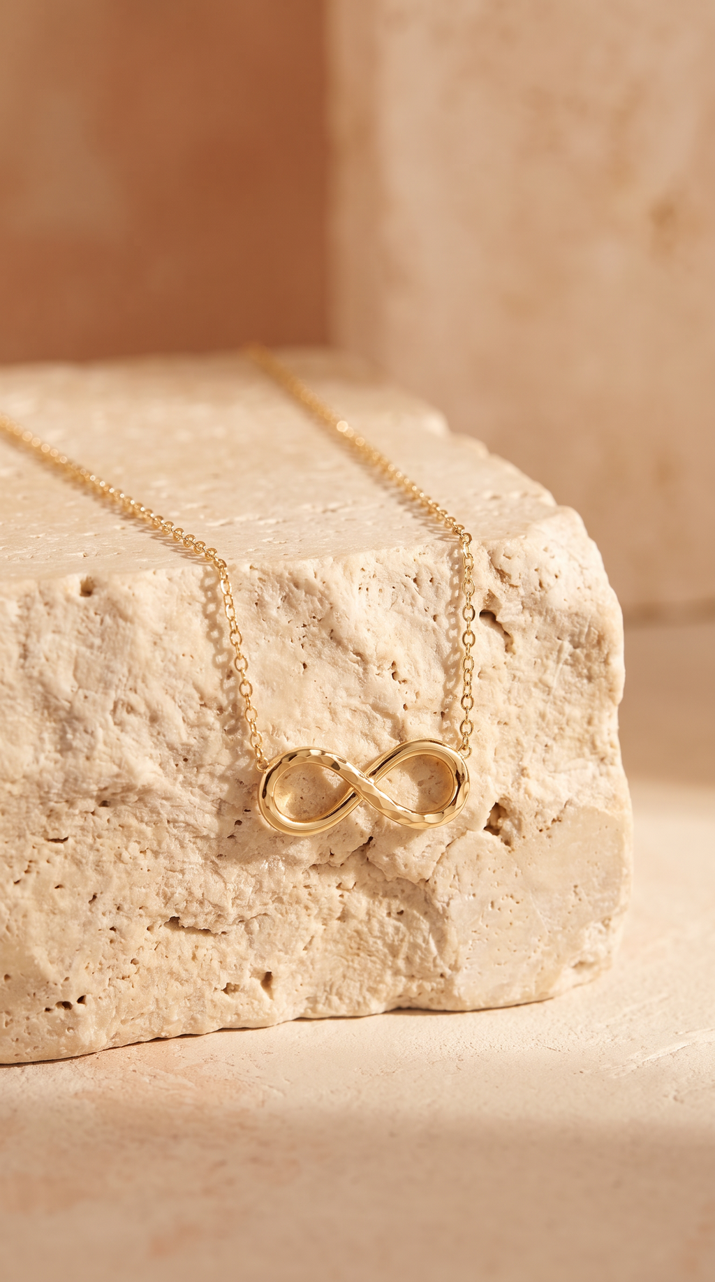 18K Yellow Gold Infinity Chain Necklace