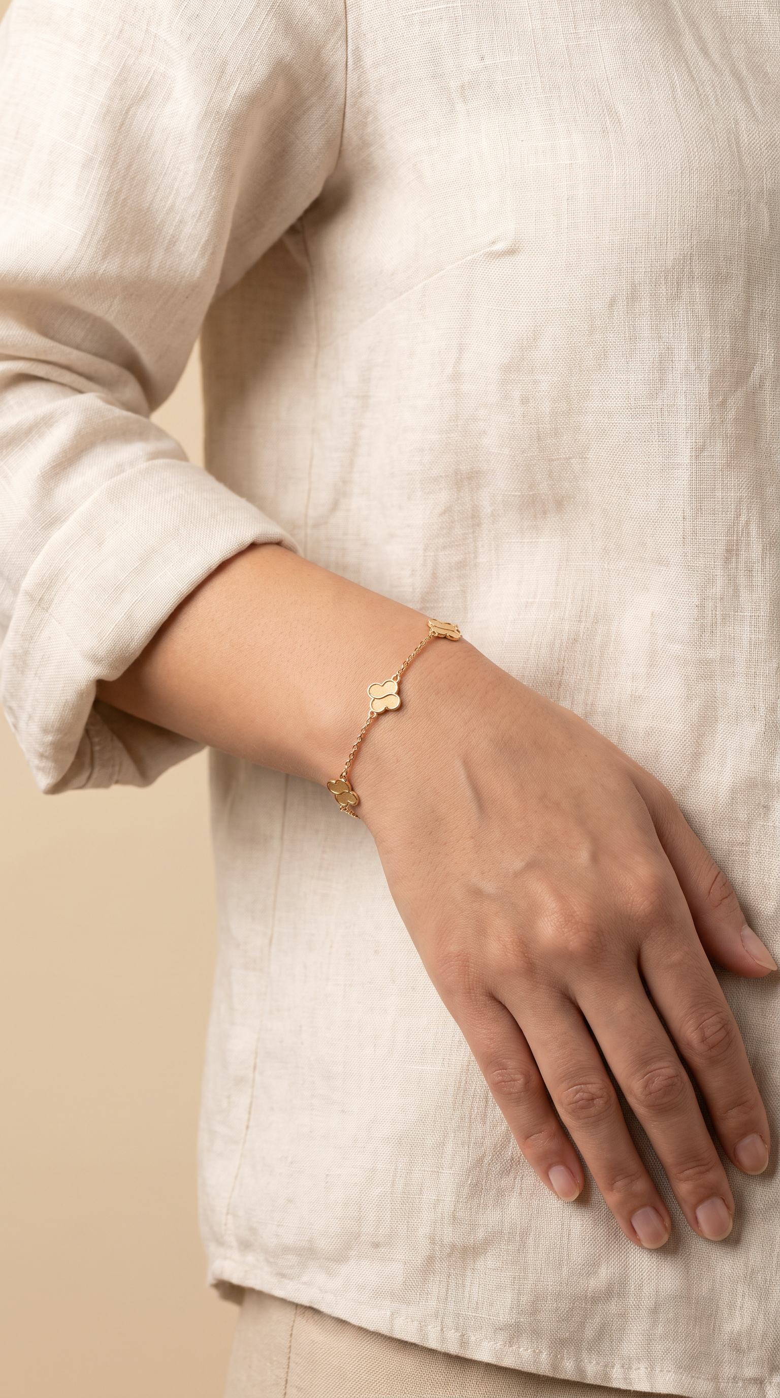 18K Yellow Gold Clover Chain Bracelet