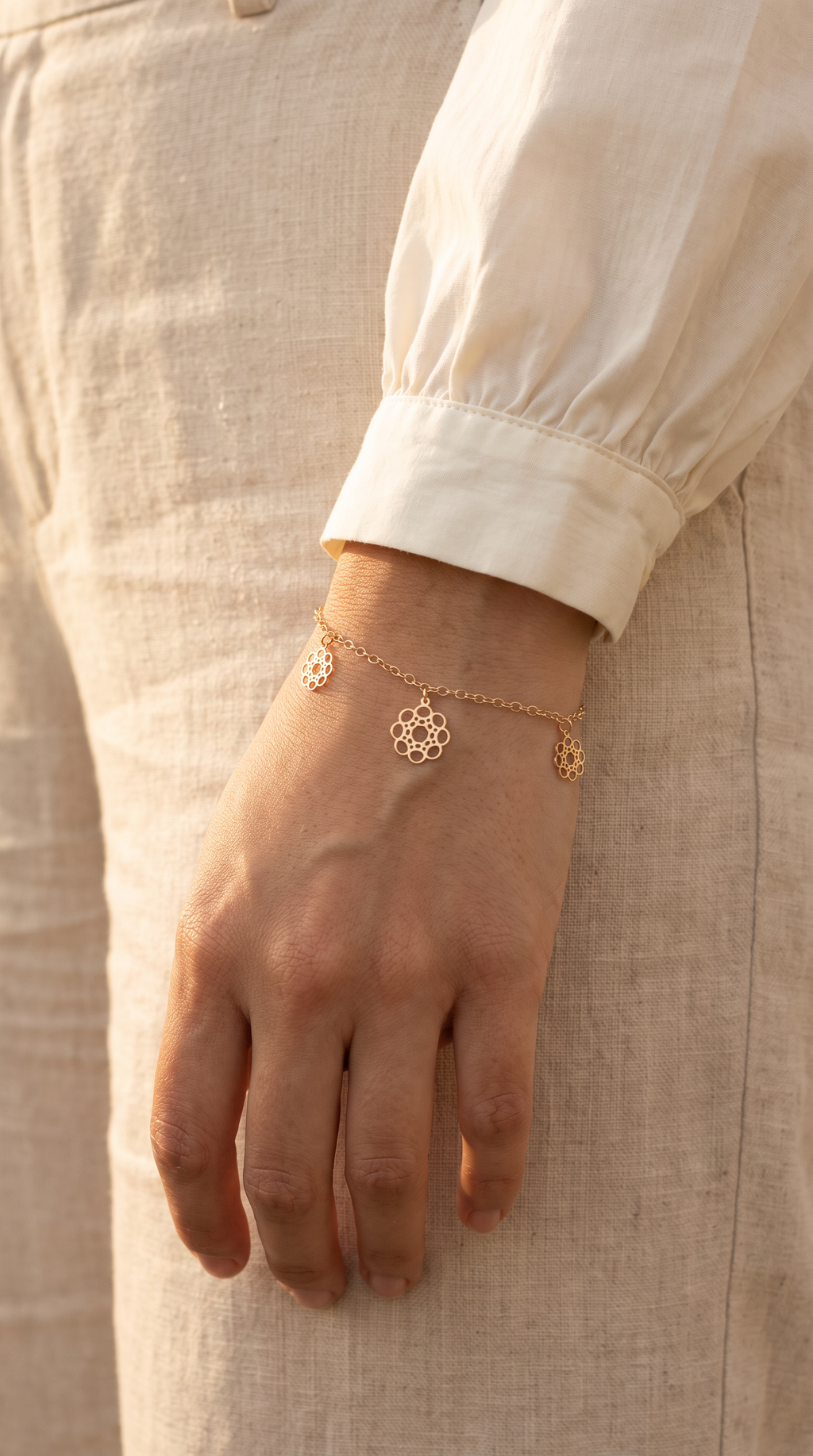 18K Yellow Gold Motif Bracelet