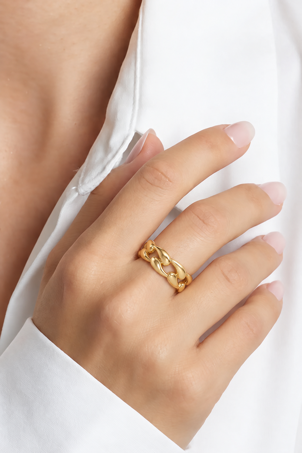18K Yellow Gold Chain Link Ring