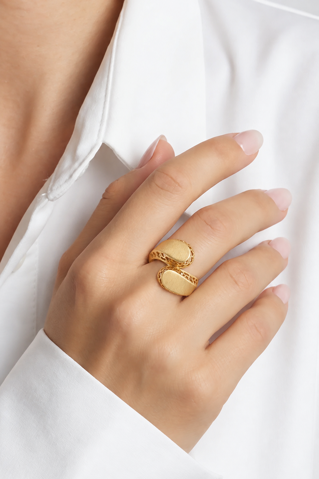 18K Yellow Gold Ring