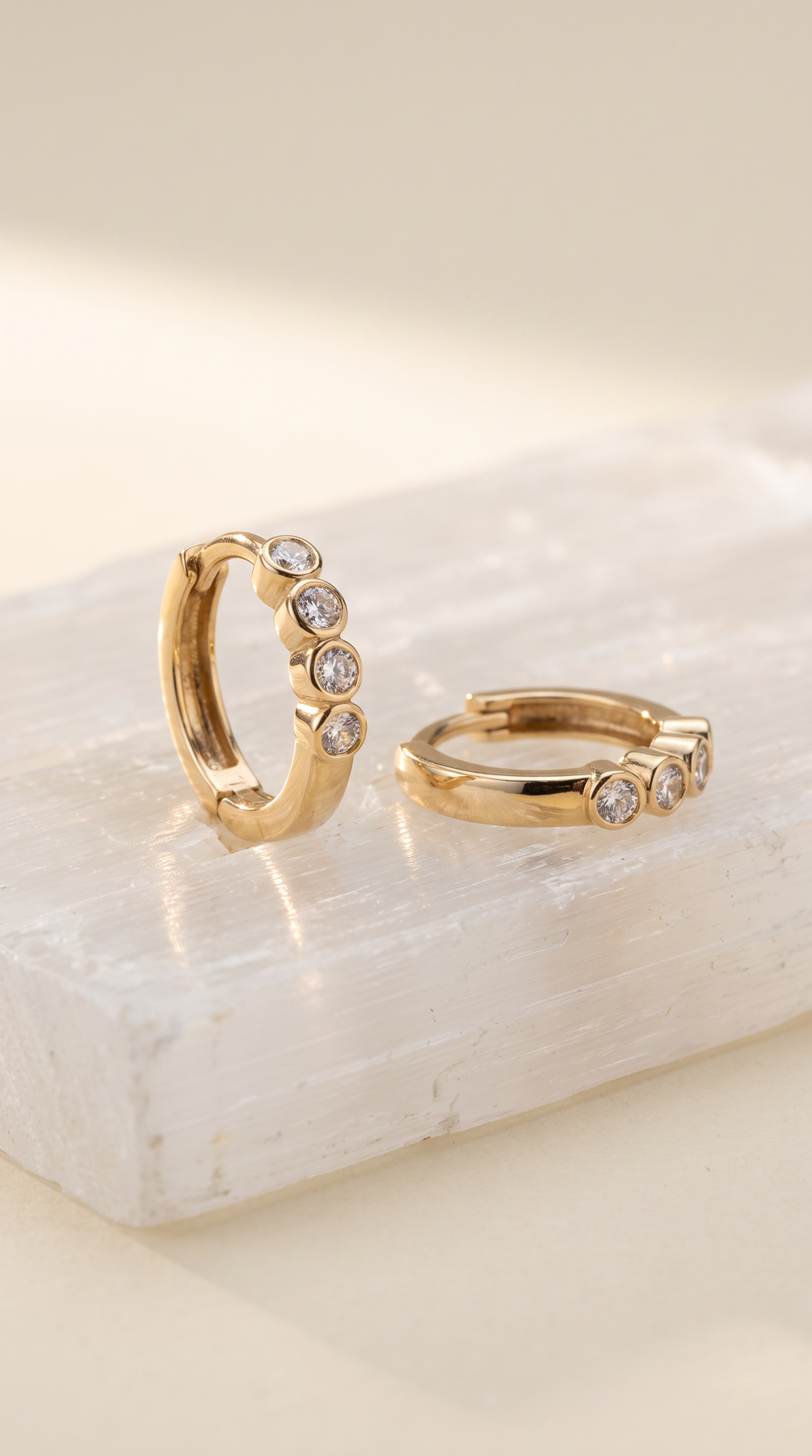 18K Yellow Gold Cubic Zirconia Circle Hoop Earring