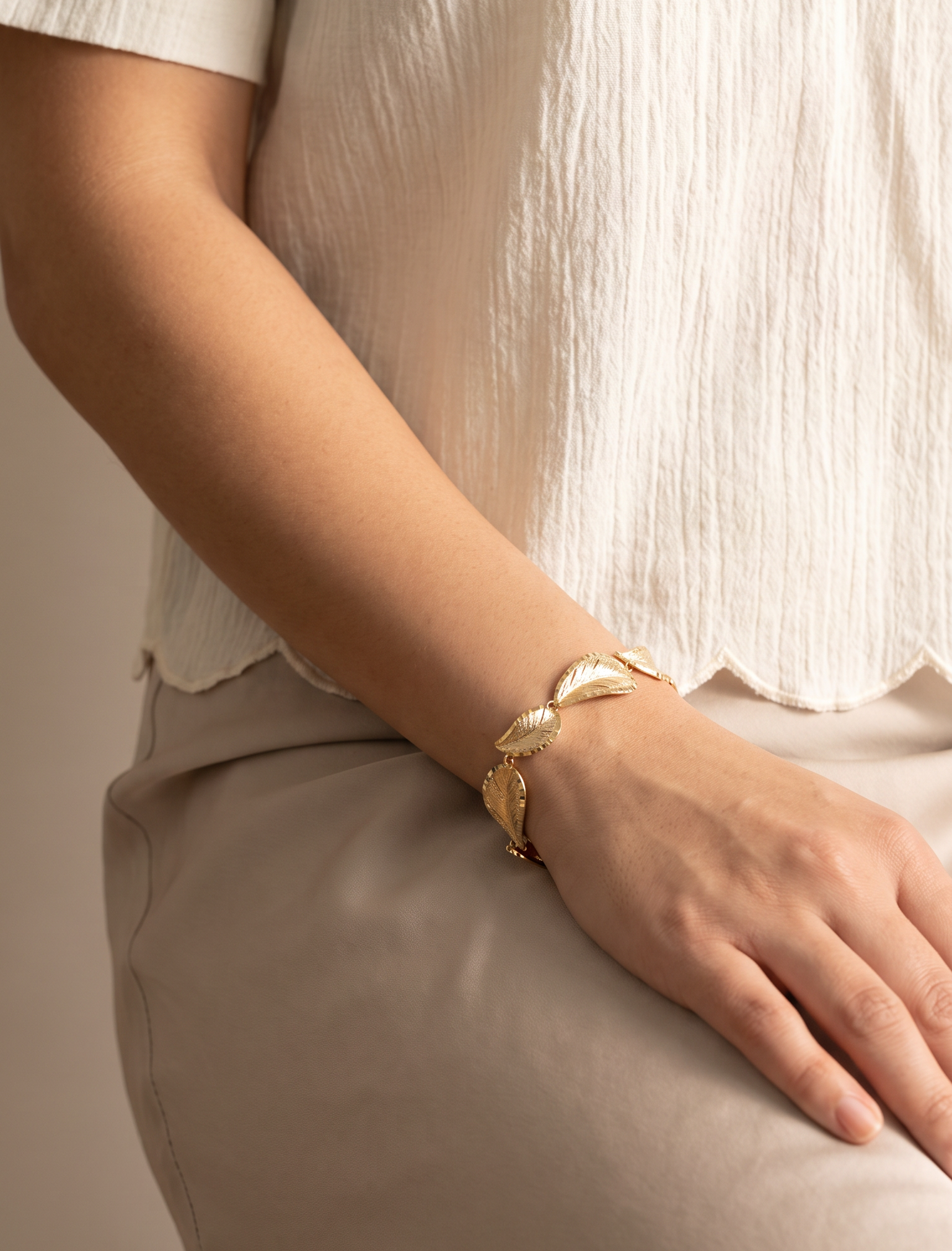 18K Yellow Gold Leaf Chain Bracelet