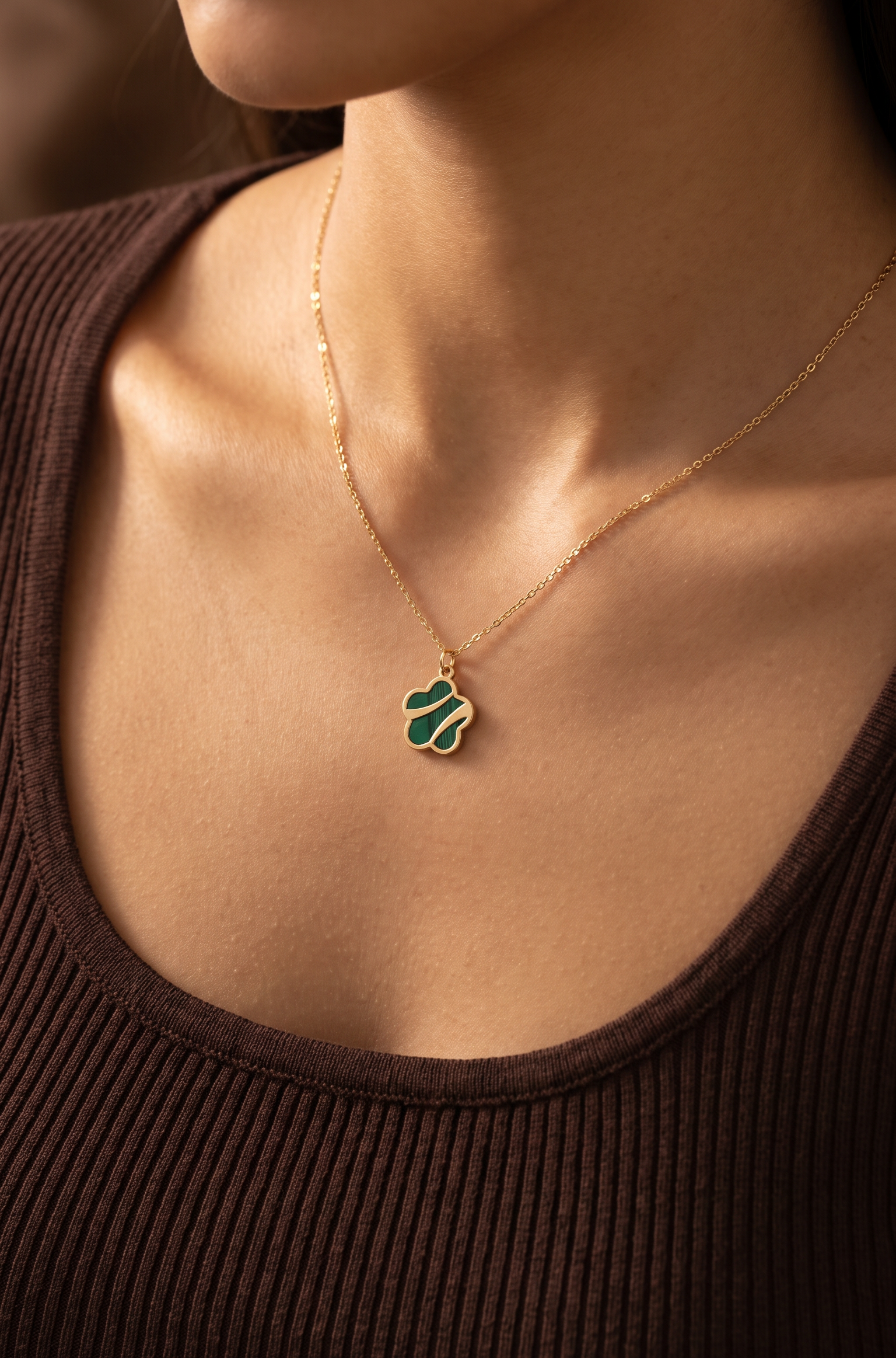 18K Yellow Gold Malachite Pendant Necklace