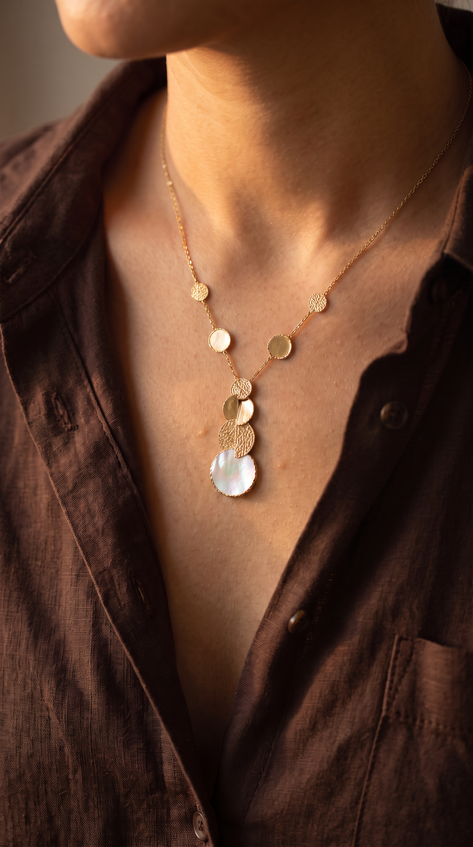 18K Yellow Gold Mother Of Pearl Chain Necklace